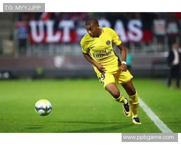 足球球星变向技巧分析：如何通过巧妙变向突破防守创造进攻机会